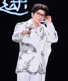 黑龙江男明星榜单